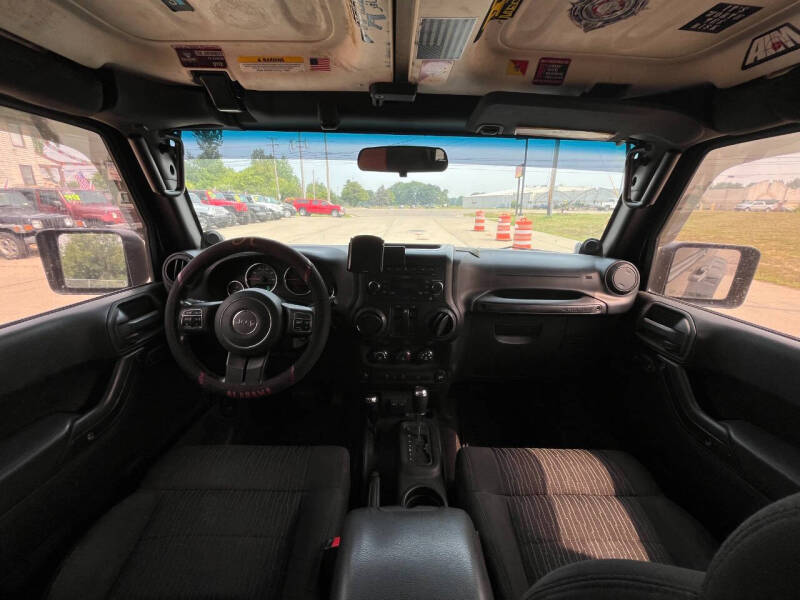 2011 Jeep Wrangler Sahara