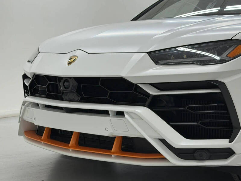 2022 Lamborghini Urus