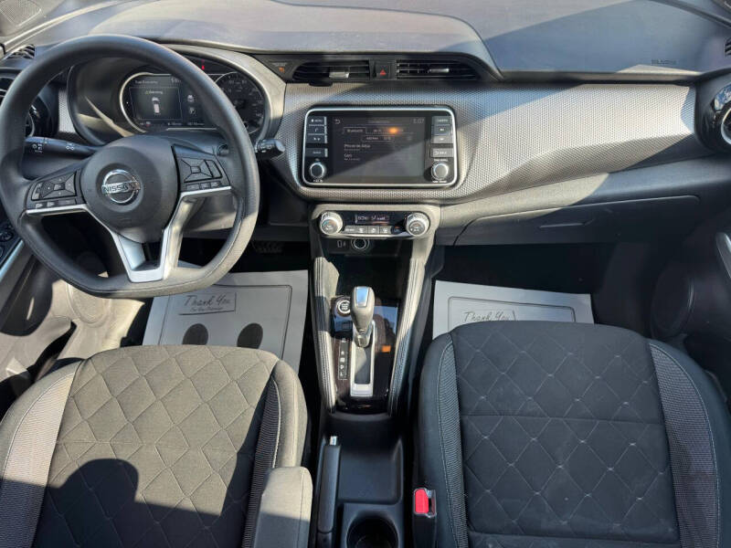 2020 Nissan Kicks SV
