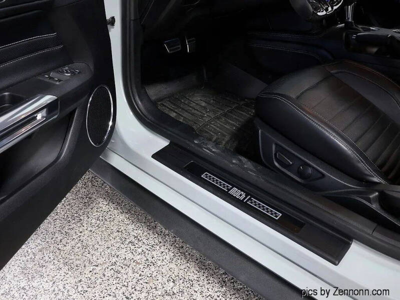 2022 Ford Mustang Mach 1