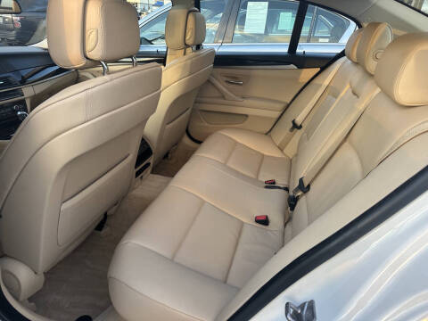 2012 BMW 5 Series 528i xDrive