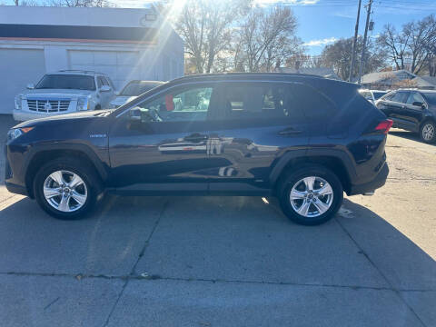 2021 Toyota RAV4 Hybrid XLE