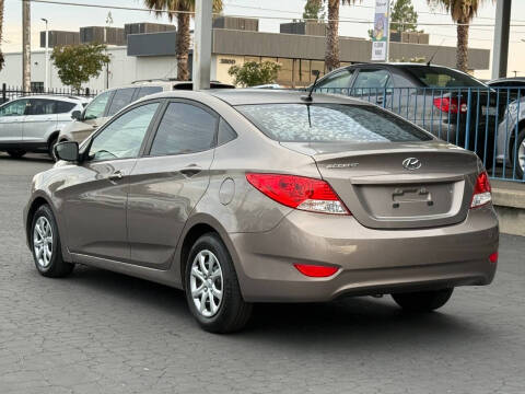 2014 Hyundai Accent GLS