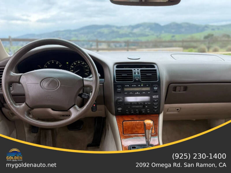 1997 Lexus LS 400