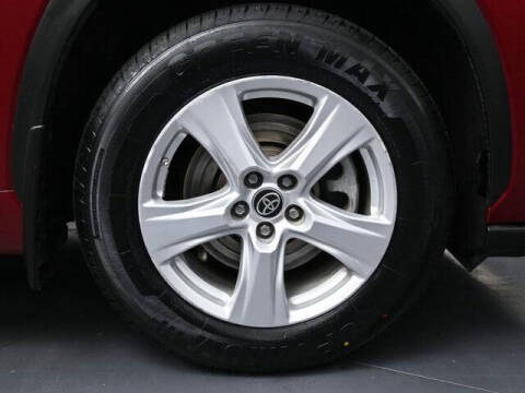 2021 Toyota Highlander LE