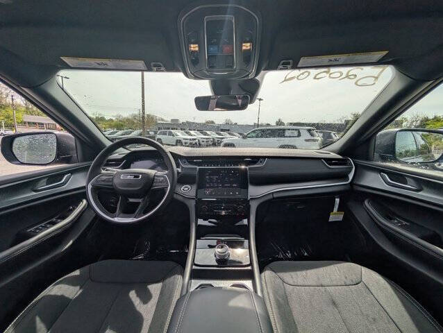 2025 Jeep Grand Cherokee L Laredo X