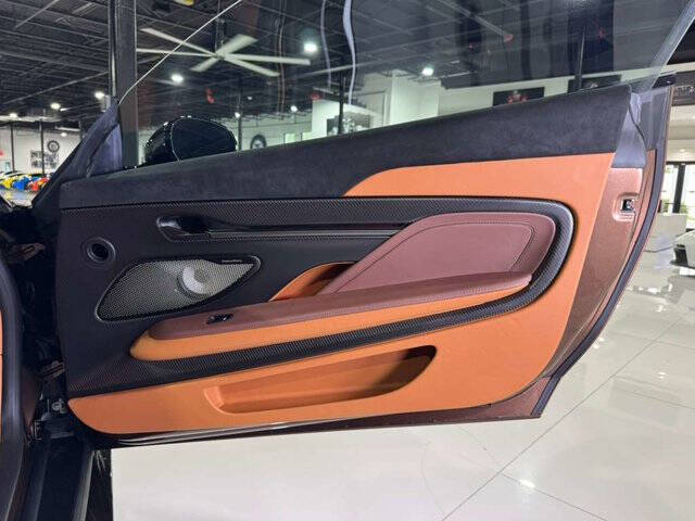 2025 Aston Martin Vanquish