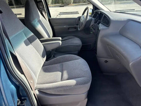 2002 Ford Windstar LX
