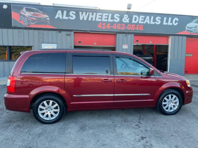 2013 Chrysler Town and Country Touring