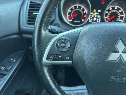 2015 Mitsubishi Outlander Sport 2.4 ES