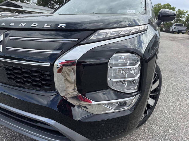 2026 Mitsubishi Outlander SE