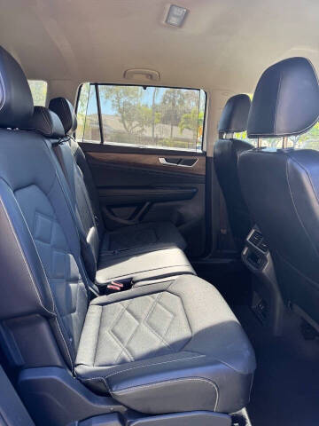 2024 Volkswagen Atlas SE