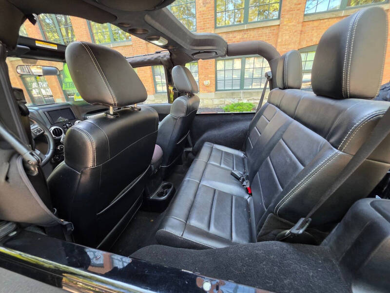 2012 Jeep Wrangler Sahara