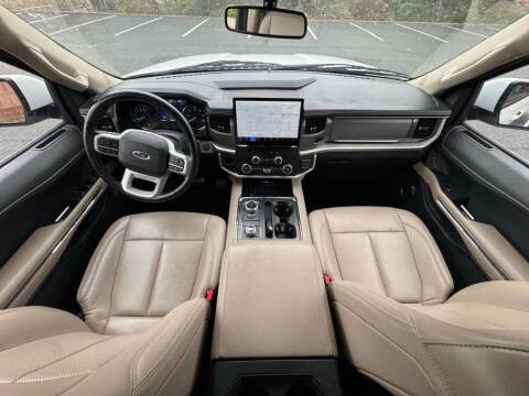 2023 Ford Expedition MAX XLT