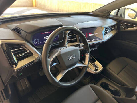 2024 Audi Q4 e-tron quattro Premium Plus 55