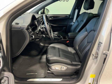 2024 Porsche Macan S