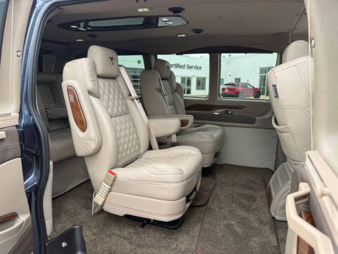 2025 Chevrolet Express 2500