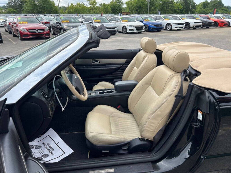2004 Ford Thunderbird Deluxe