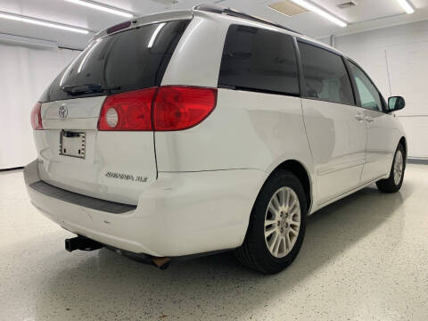 2008 Toyota Sienna XLE