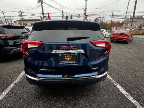 2022 GMC Terrain SLT