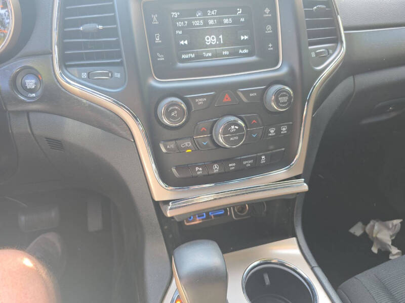 2017 Jeep Grand Cherokee Laredo