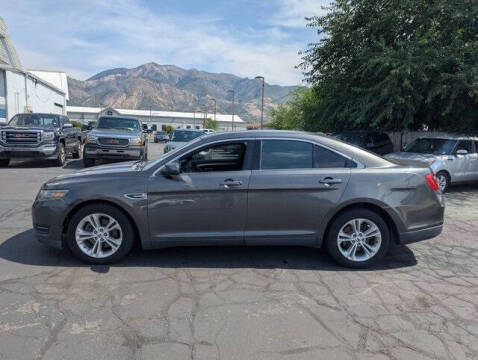 2016 Ford Taurus SEL