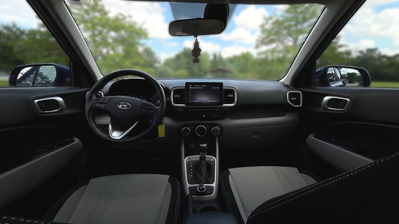 2021 Hyundai Venue SEL