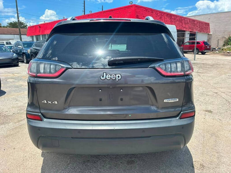 2019 Jeep Cherokee Latitude Plus