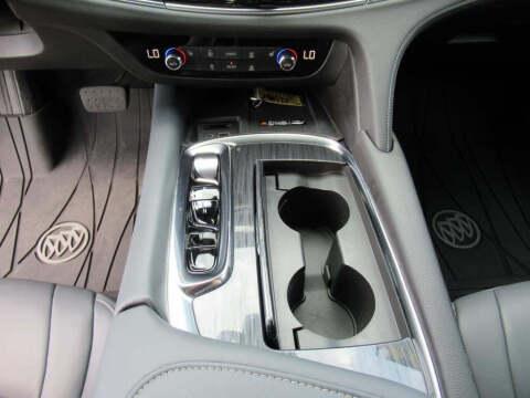 2022 Buick Enclave Essence