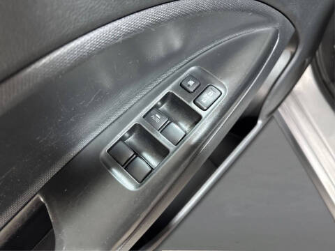 2022 Mitsubishi Mirage ES