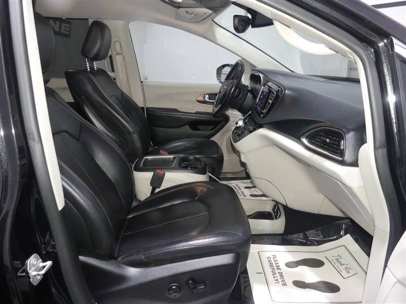 2018 Chrysler Pacifica Touring L Plus