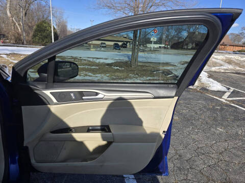 2013 Ford Fusion SE