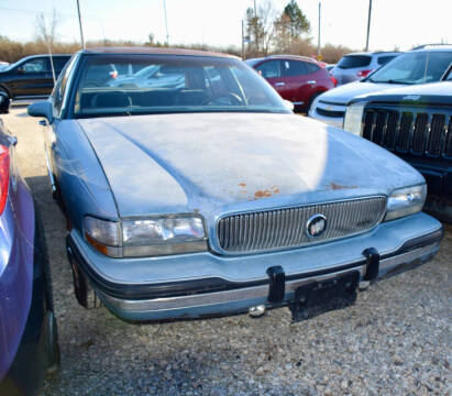1992 Buick LeSabre for sale at PINNACLE ROAD AUTOMOTIVE LLC in Moraine OH