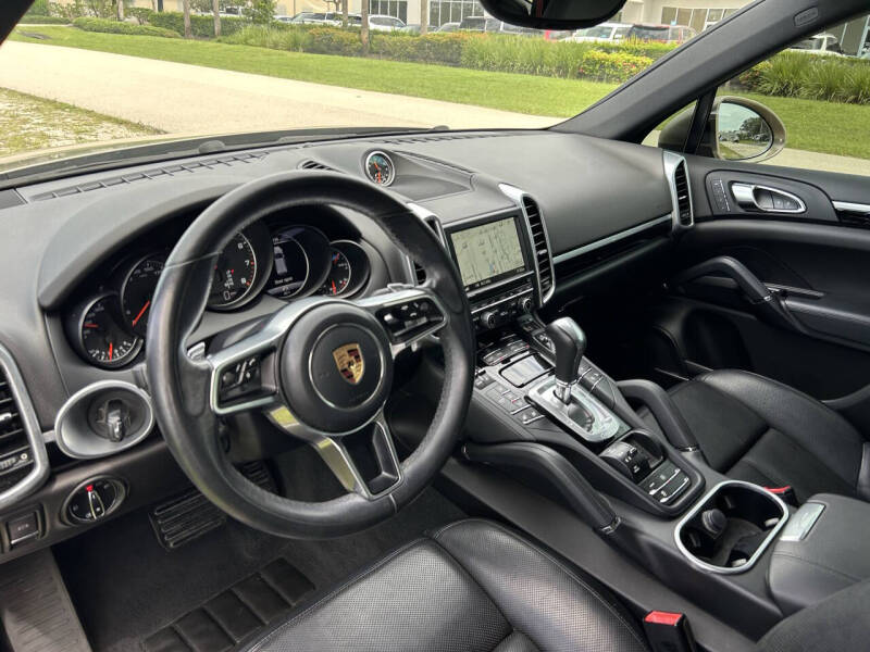 2016 Porsche Cayenne