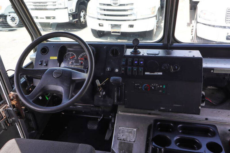 2020 Freightliner MT45 Chassis