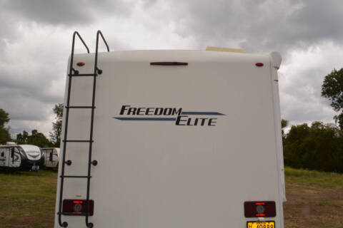2021 Thor Motor Coach Freedom Elite