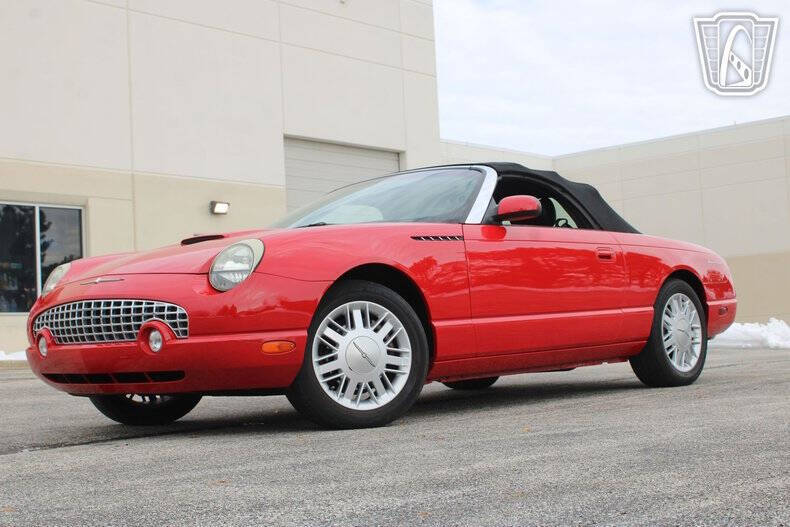 2002 Ford Thunderbird Deluxe