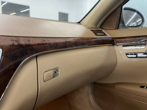 2009 Mercedes-Benz S-Class S 550 4MATIC