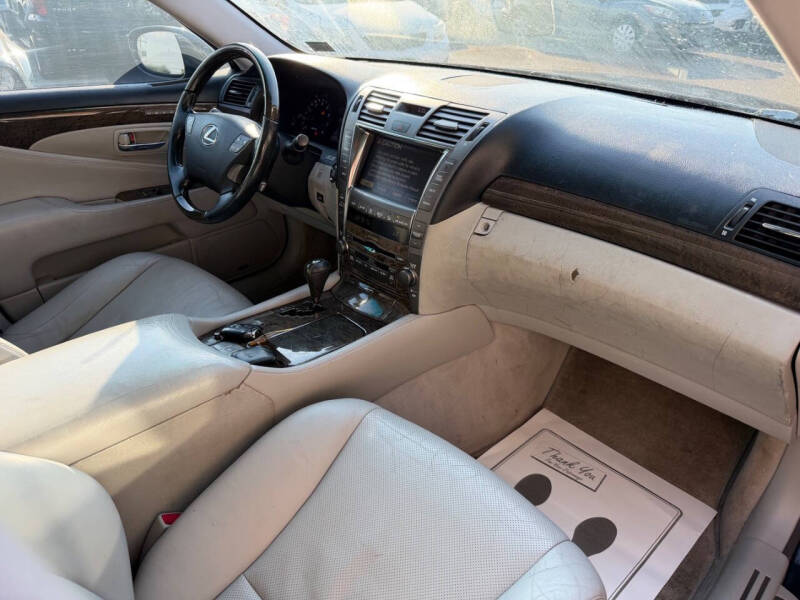 2007 Lexus LS 460