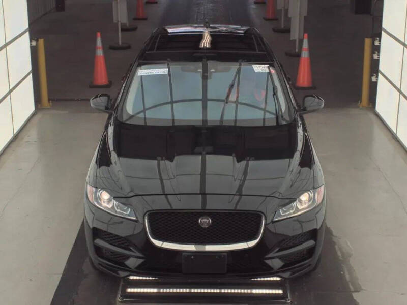 2020 Jaguar F-PACE 30t Prestige