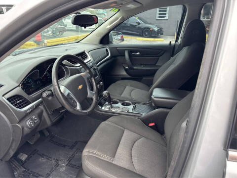 2017 Chevrolet Traverse LT