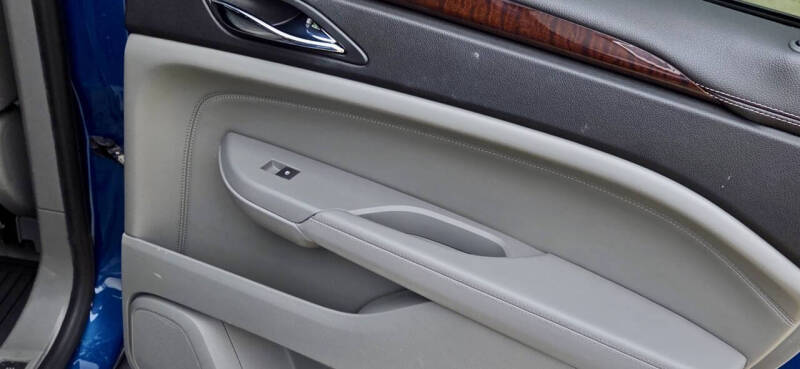 2010 Cadillac SRX Performance Collection
