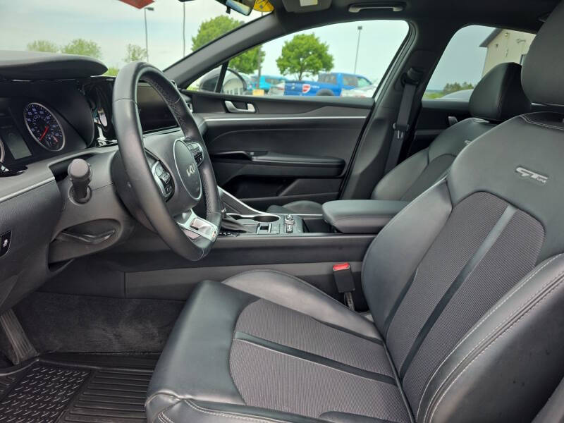 2022 Kia K5