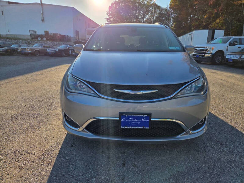 2017 Chrysler Pacifica Touring-L