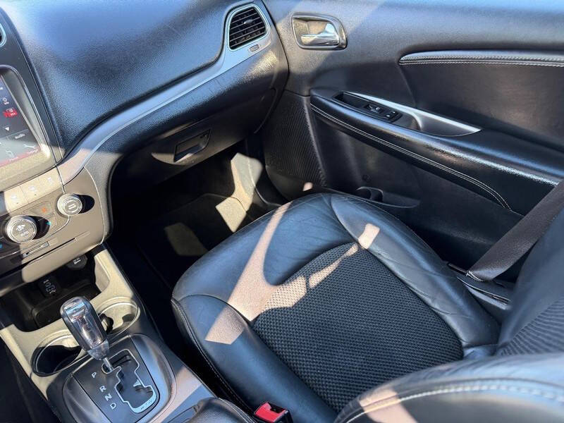 2020 Dodge Journey Crossroad