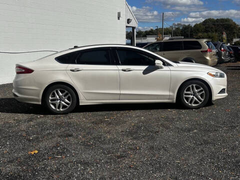 2013 Ford Fusion SE