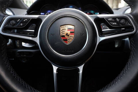 2018 Porsche Cayenne Platinum Edition