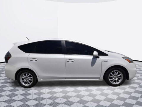 2013 Toyota Prius v Three