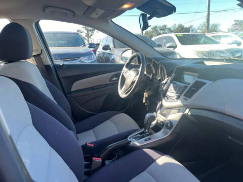 2013 Chevrolet Cruze LS Auto