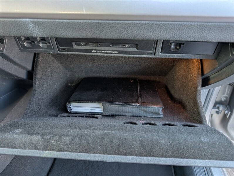 2015 Volkswagen e-Golf Limited Edition